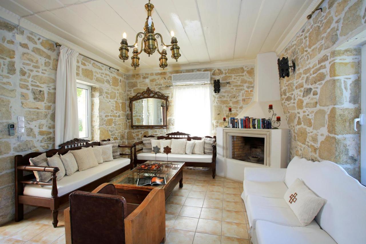 Villa Oasis Kamilari Exterior photo