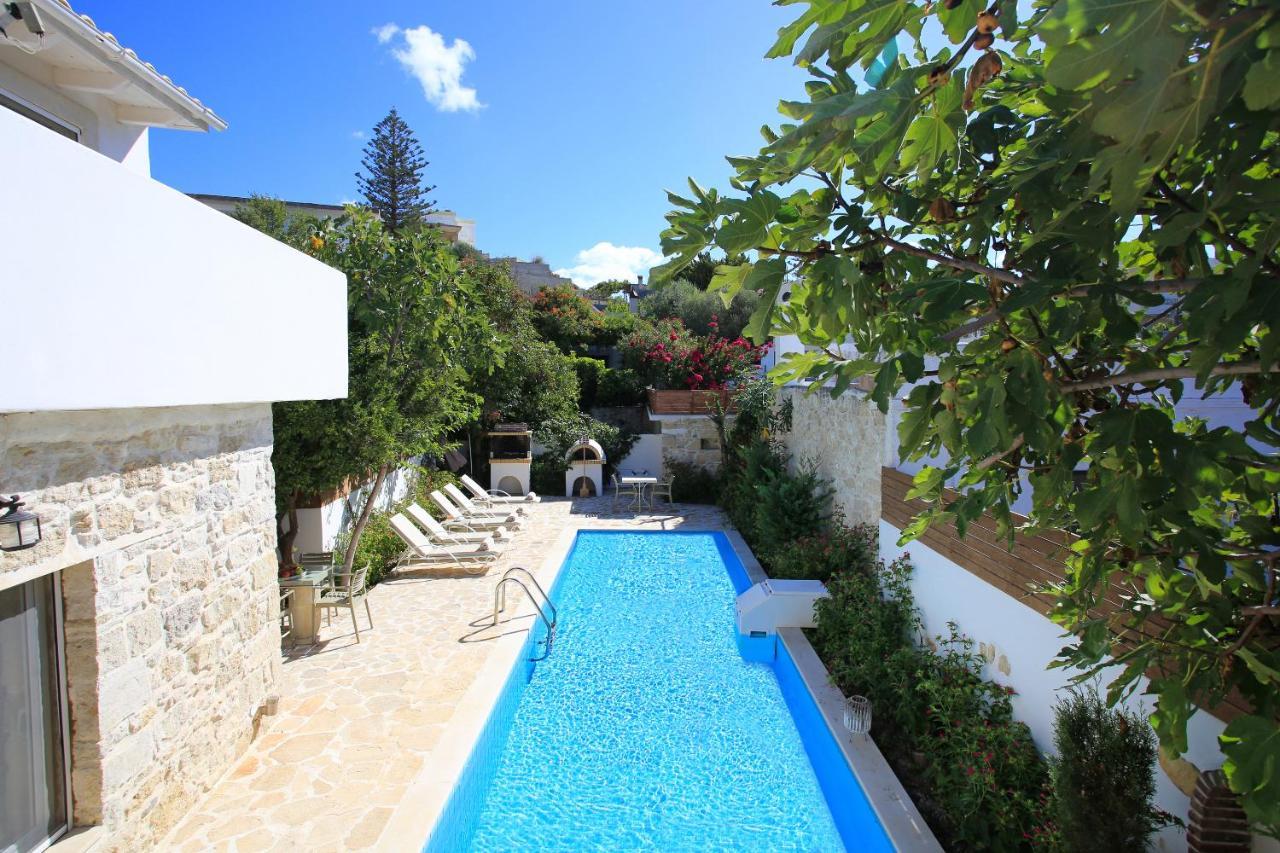 Villa Oasis Kamilari Exterior photo