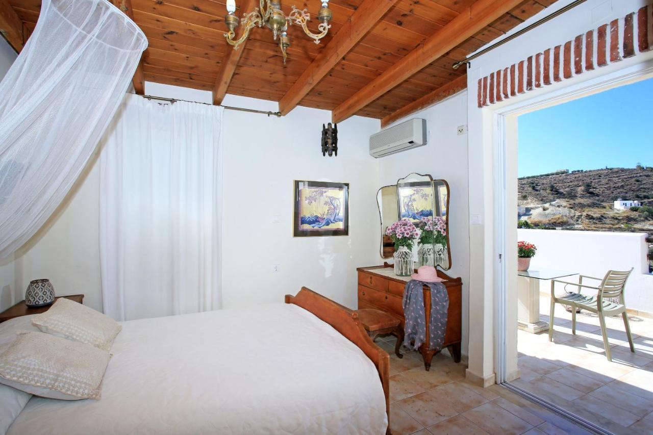 Villa Oasis Kamilari Exterior photo